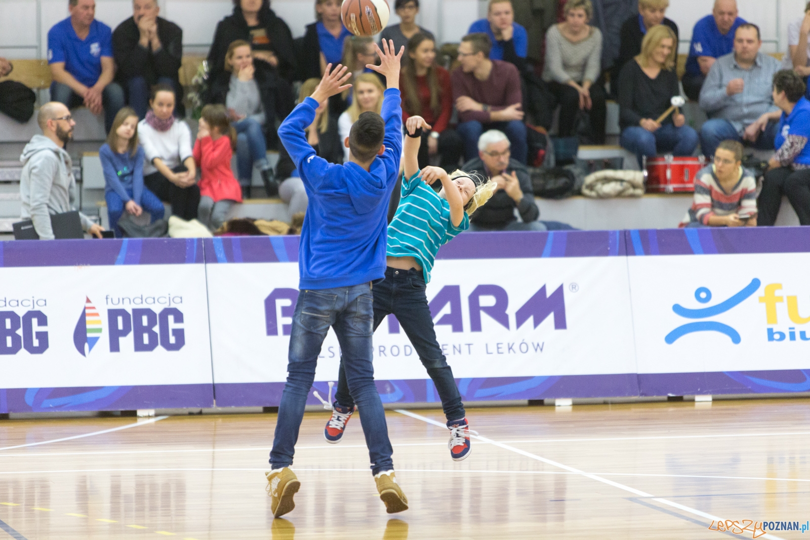 Biofarm Basket Poznań - Meritumkredyt Pogoń Prudnik Foto: lepszyPOZNAN.pl / Piotr Rychter Biofarm Basket Poznań - Meritumkredyt Pogoń Prudnik Foto: lepszyPOZNAN.pl / Piotr Rychter