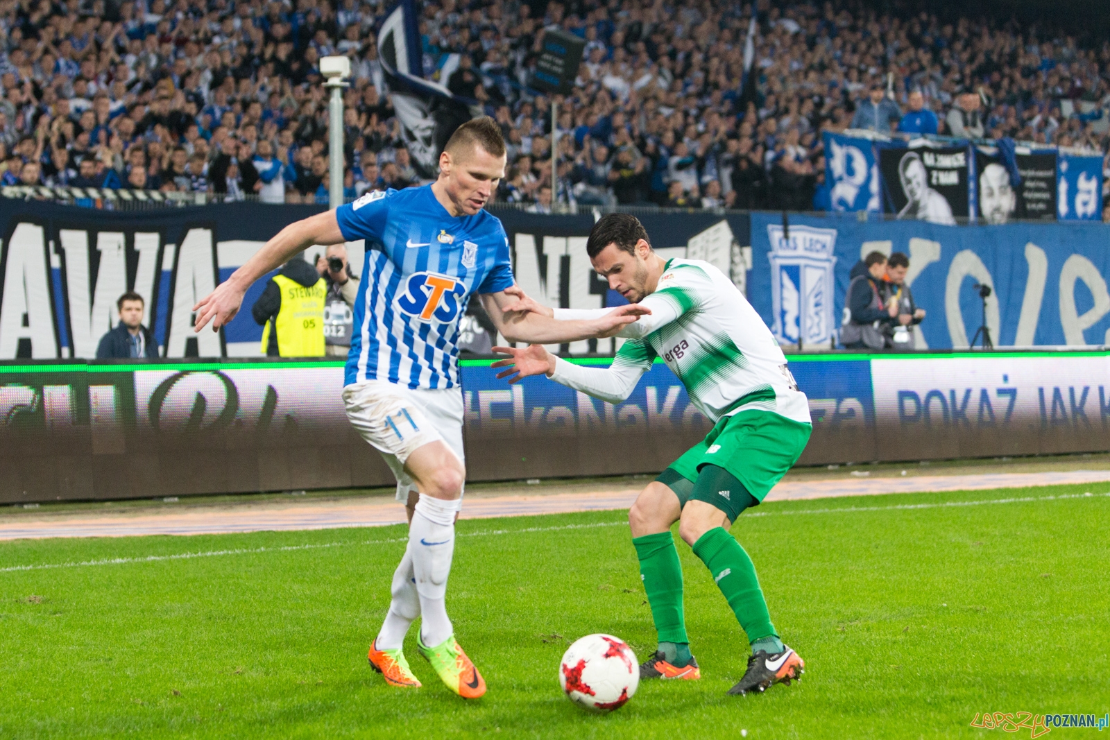 Lech Poznań - Lechia Gdańsk (Marcin Robak) Foto: lepszyPOZNAN.pl / Piotr Rychter Lech Poznań - Lechia Gdańsk (Marcin Robak) Foto: lepszyPOZNAN.pl / Piotr Rychter