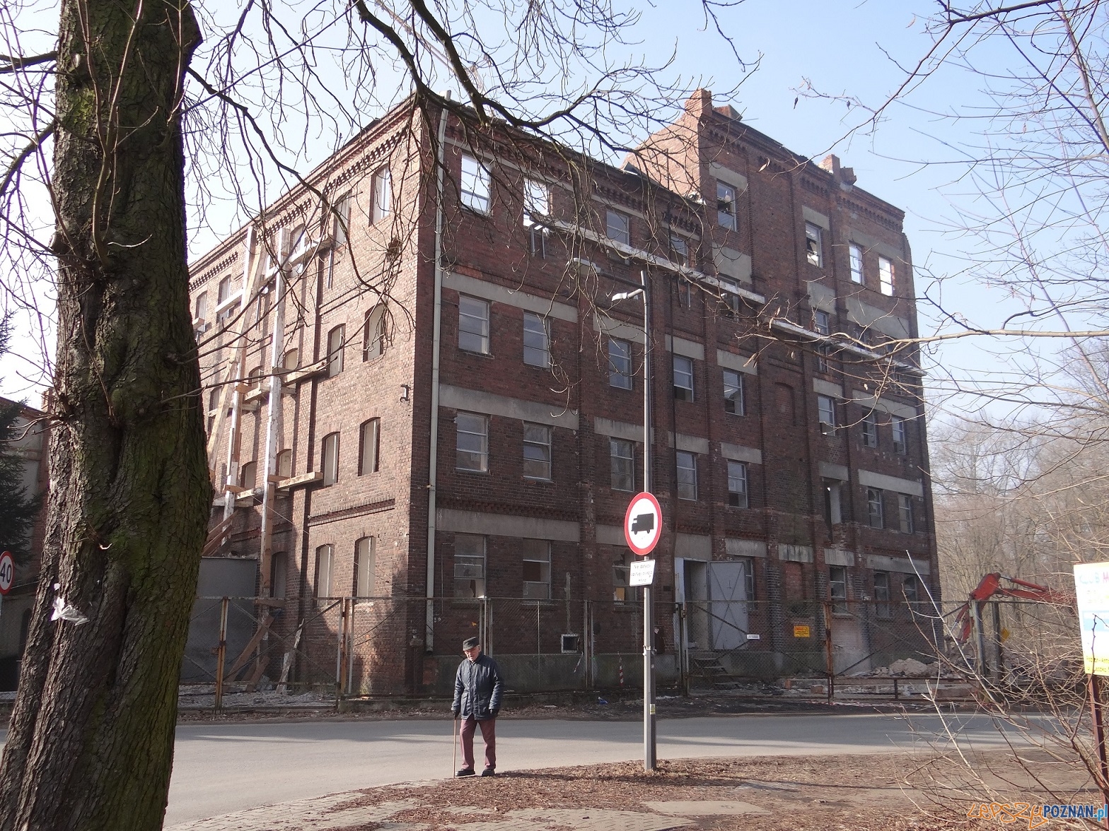 Zielniec - zabytkowy młyn zniszczony! Foto: UMP Zielniec - zabytkowy młyn zniszczony! Foto: UMP