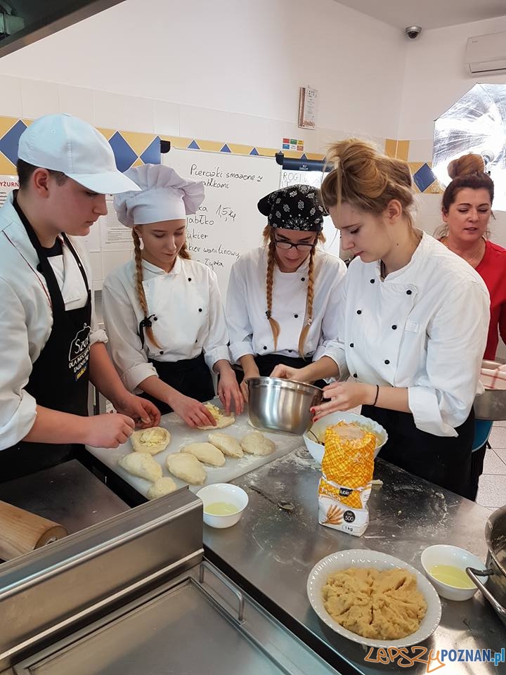 Wielokulturowość od kuchni - kuchnia ukraińska Foto: fb / Swarzędzka Jedynka Wielokulturowość od kuchni - kuchnia ukraińska Foto: fb / Swarzędzka Jedynka