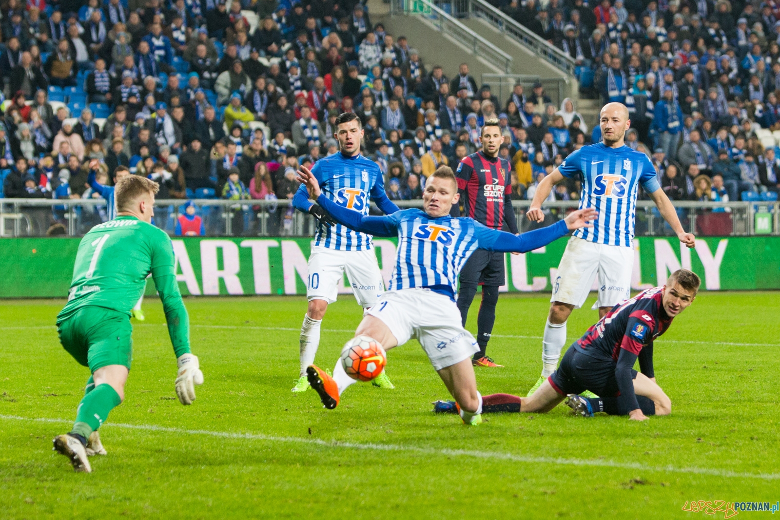 Puchar Polski: Lech Poznań - Pogoń Szczecin Foto: lepszyPOZNAN.pl / Piotr Rychter Puchar Polski: Lech Poznań - Pogoń Szczecin Foto: lepszyPOZNAN.pl / Piotr Rychter