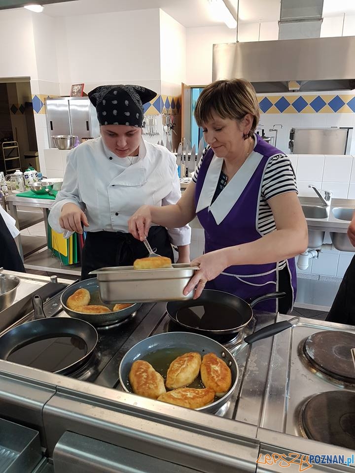 Wielokulturowość od kuchni - kuchnia ukraińska Foto: fb / Swarzędzka Jedynka Wielokulturowość od kuchni - kuchnia ukraińska Foto: fb / Swarzędzka Jedynka