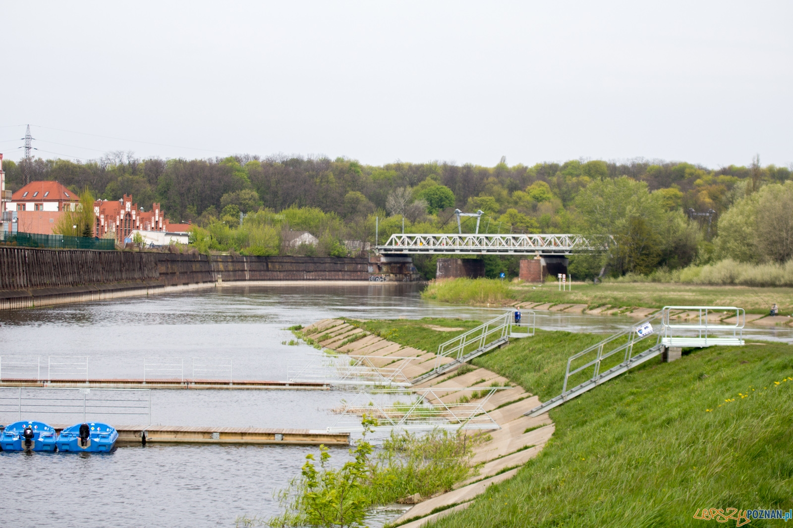 Przystań rzeczna Stary Port Foto: Ewelina Jaśkowiak Przystań rzeczna Stary Port Foto: Ewelina Jaśkowiak