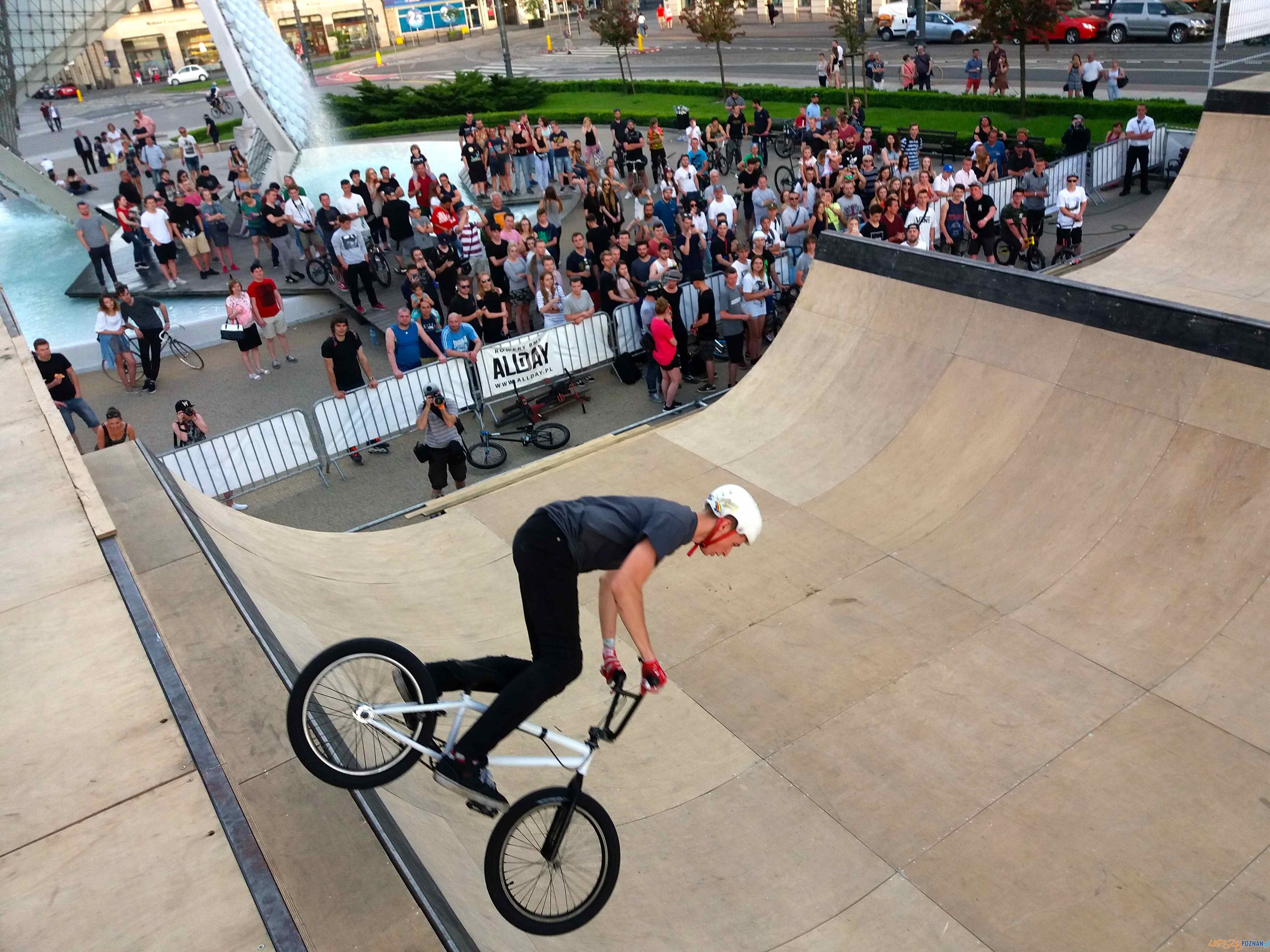 Plaża Wolności - zawody BMX (8) Foto: POSiR Plaża Wolności - zawody BMX (8) Foto: POSiR