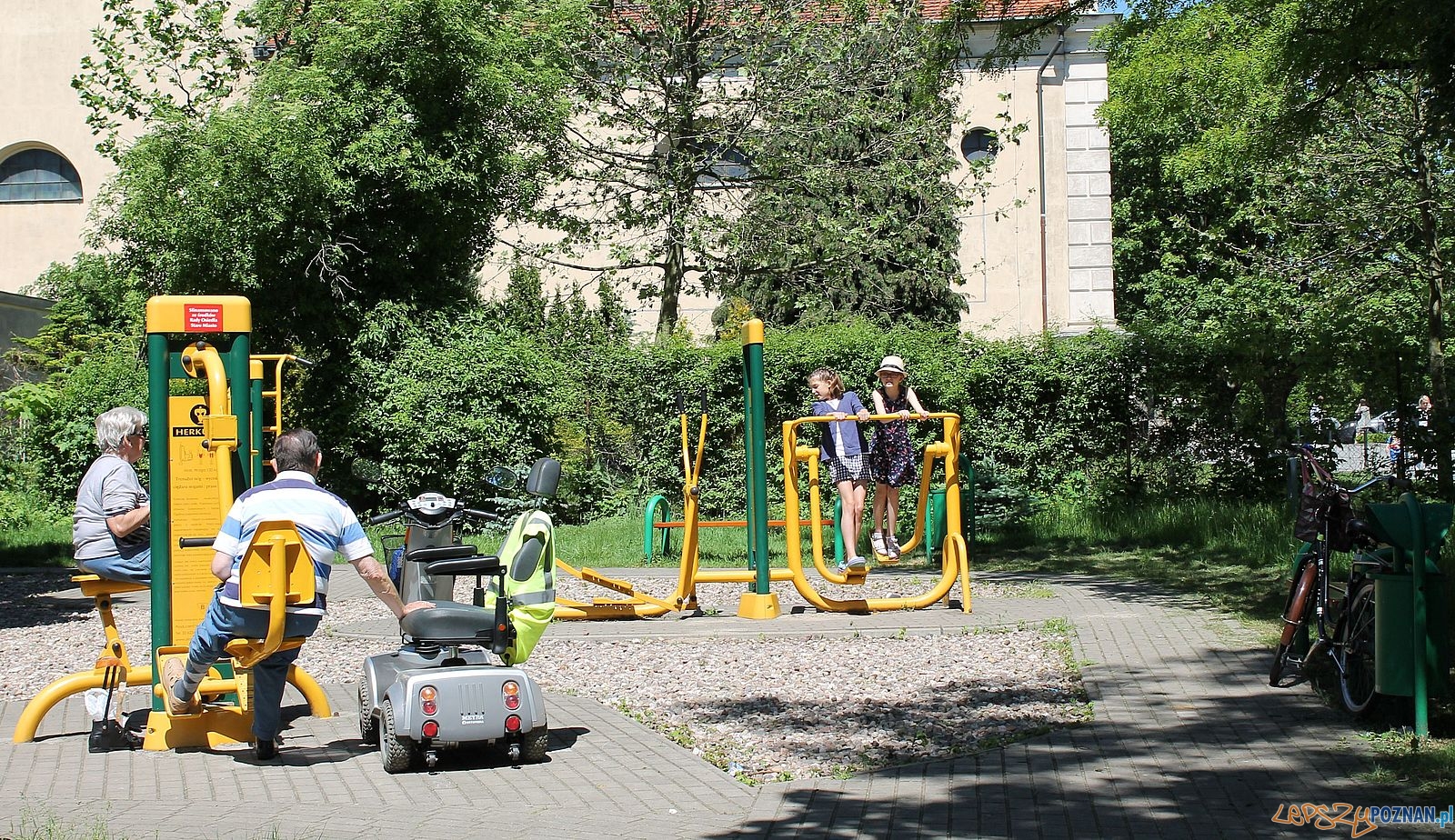 Rodzinny Festyn w Ogrodzie Jordanowskim (42) Foto: Rodzinny Festyn w Ogrodzie Jordanowskim (42) Foto: