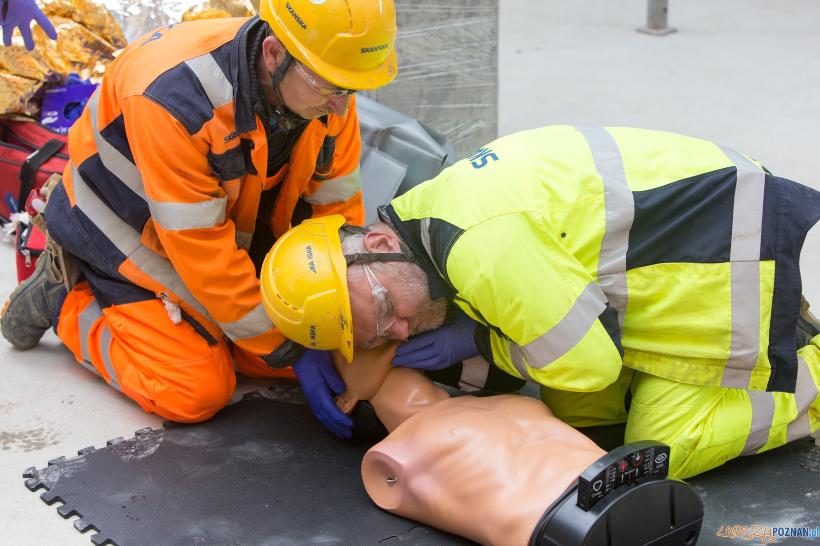 Tydzień bezpieczeństwa - szkolenie na terenie budowy Pixel 3 Foto: lepszyPOZNAN.pl / Piotr Rychter Tydzień bezpieczeństwa - szkolenie na terenie budowy Pixel 3 Foto: lepszyPOZNAN.pl / Piotr Rychter