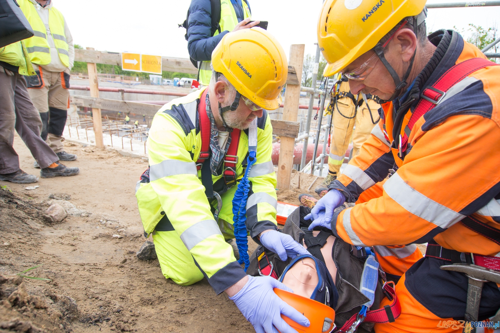 Tydzień bezpieczeństwa - szkolenie na terenie budowy Pixel 3 Foto: lepszyPOZNAN.pl / Piotr Rychter Tydzień bezpieczeństwa - szkolenie na terenie budowy Pixel 3 Foto: lepszyPOZNAN.pl / Piotr Rychter