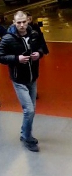 Kto poznaje złodzieja? Foto: monitoring Kto poznaje złodzieja? Foto: monitoring