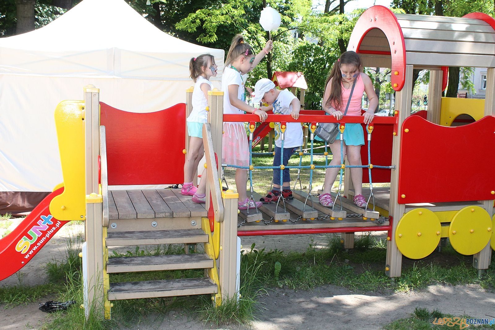 Rodzinny Festyn w Ogrodzie Jordanowskim (61) Foto: Rodzinny Festyn w Ogrodzie Jordanowskim (61) Foto: