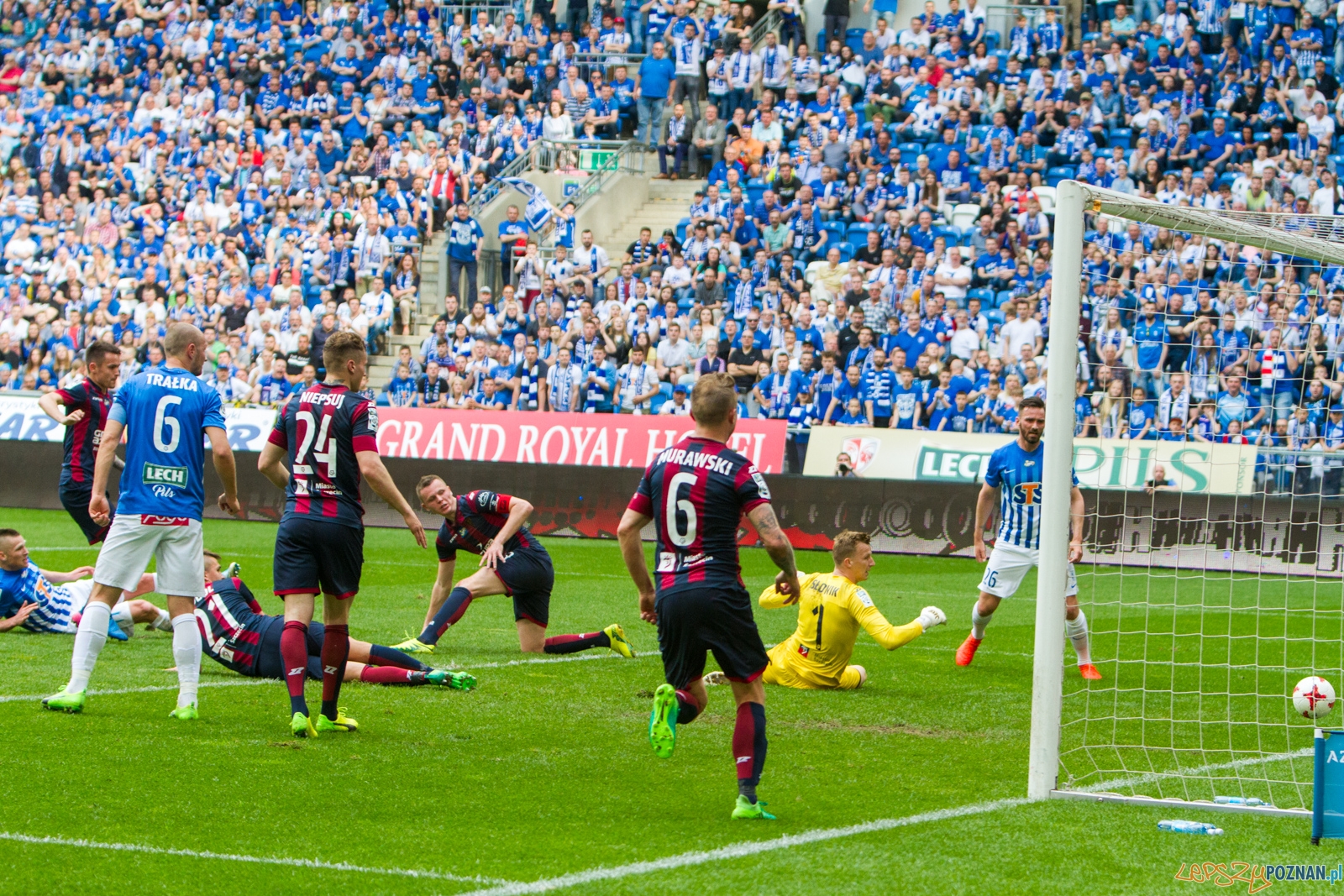 Lech Poznań - Pogoń Szczecin Foto: lepszyPOZNAN.pl / Piotr Rychter Lech Poznań - Pogoń Szczecin Foto: lepszyPOZNAN.pl / Piotr Rychter
