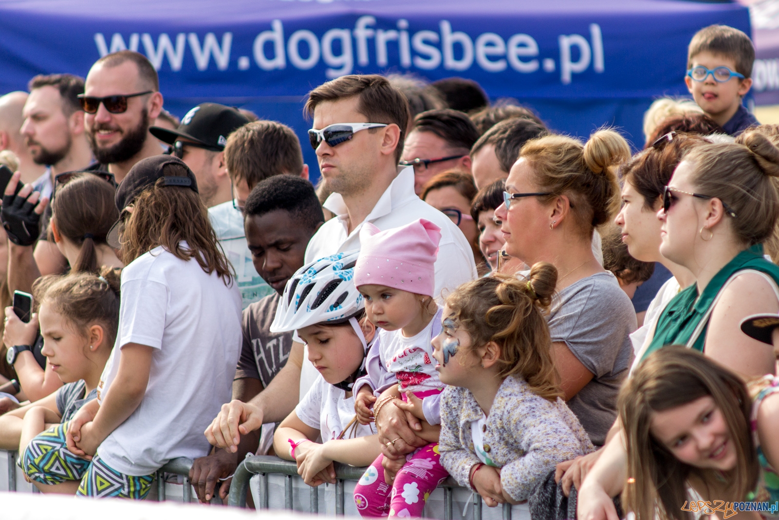 Latajace psy Foto: lepszyPOZNAN.pl / Ewelina Jaśkowiak Latajace psy Foto: lepszyPOZNAN.pl / Ewelina Jaśkowiak