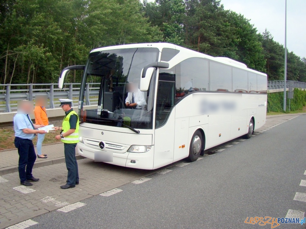 Wakacyjne kontrole autokarów Foto: WITD Wakacyjne kontrole autokarów Foto: WITD