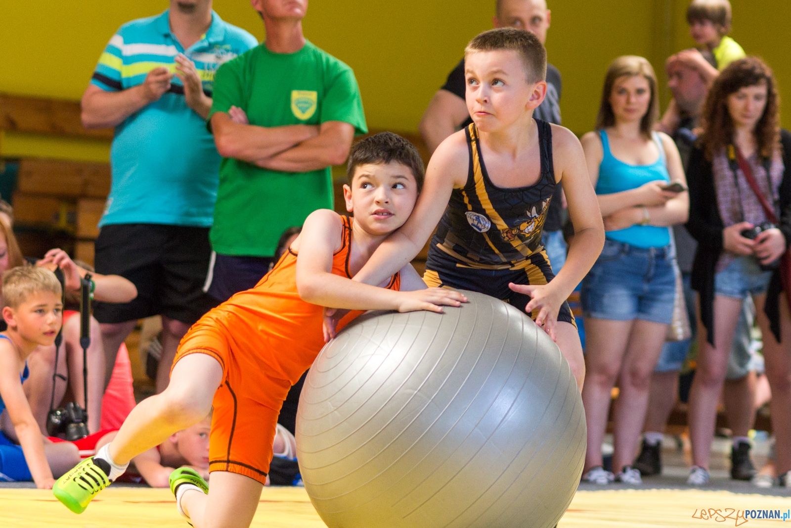 Zawody w Siłowaniu i Zapasach Memoriał Henryka Półtoraka Foto: lepszyPOZNAN.pl / Ewelina Jaśkowiak Zawody w Siłowaniu i Zapasach Memoriał Henryka Półtoraka Foto: lepszyPOZNAN.pl / Ewelina Jaśkowiak
