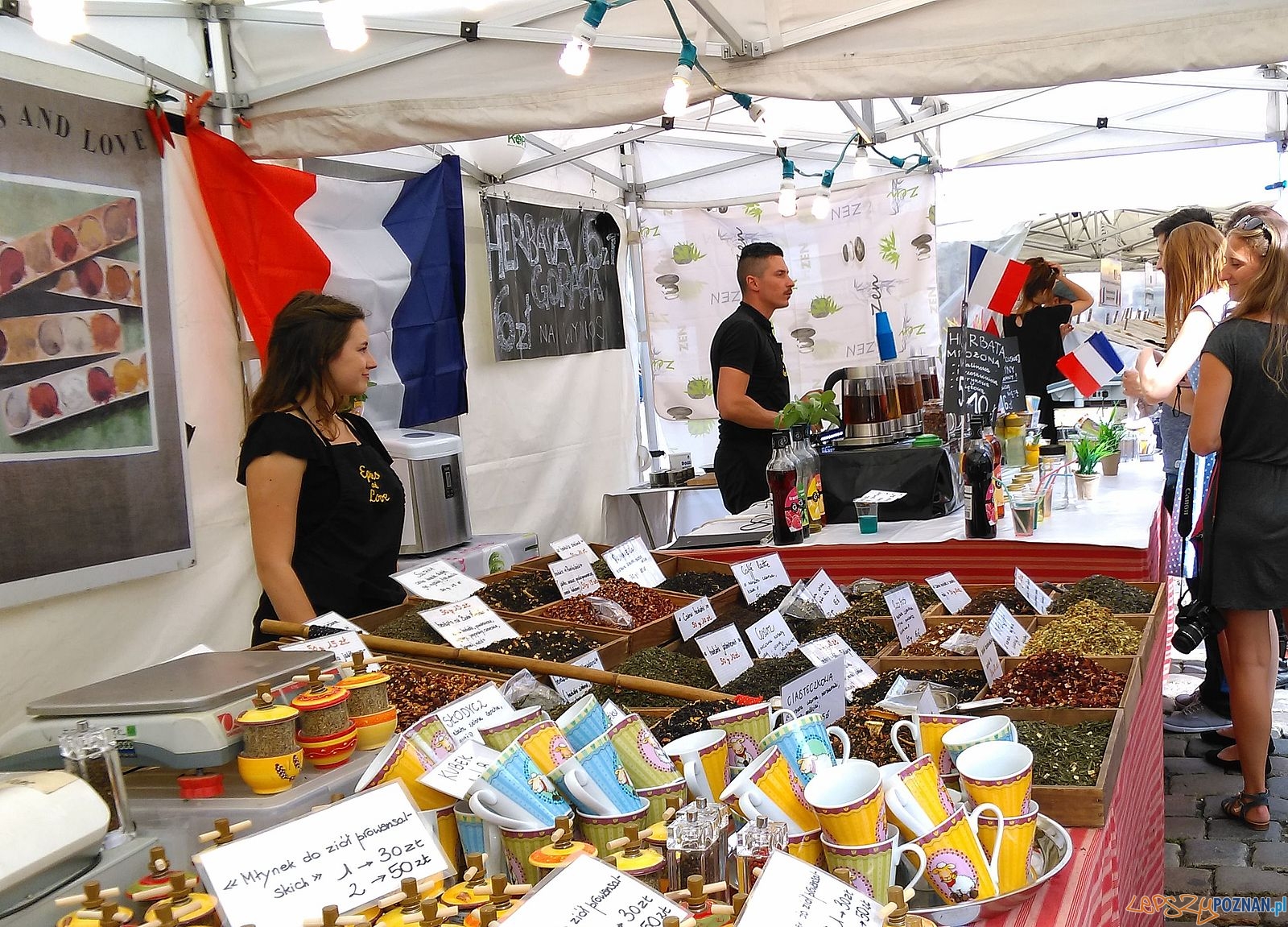 Jarmark Francuski na Starym Rynku (8) Foto: Jarmark Francuski na Starym Rynku (8) Foto: