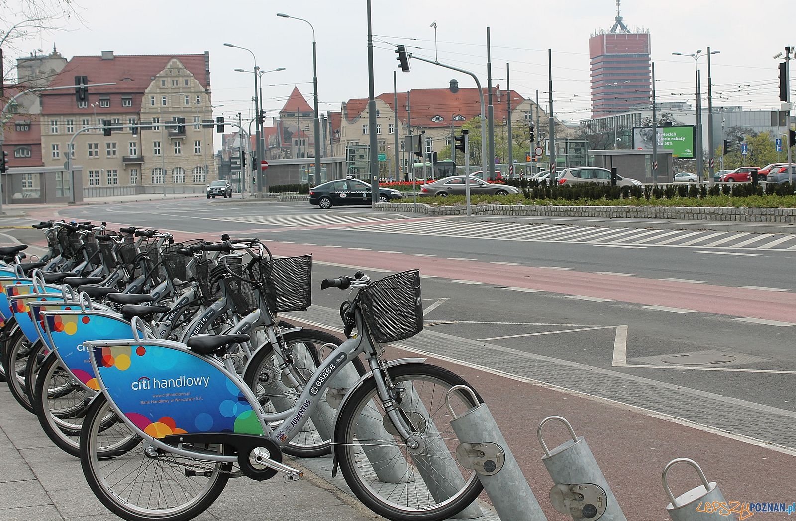 Stacja rowerowa - Kaponiera  Foto: Tomasz Dworek 