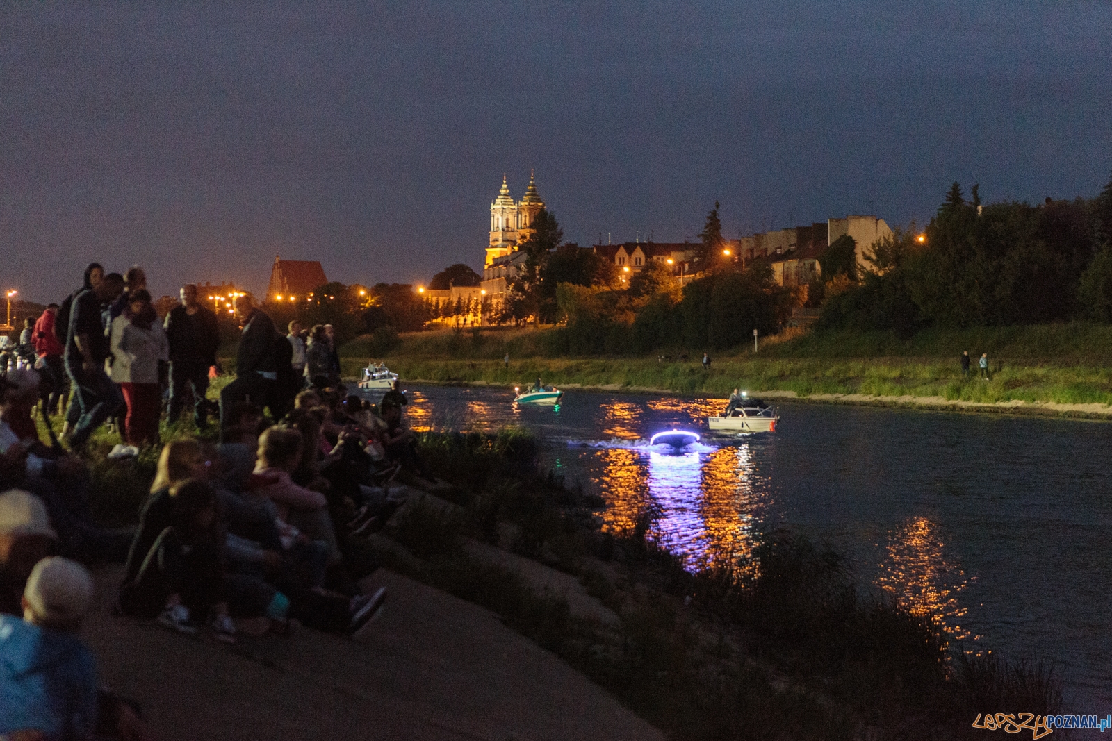 Parada sobótkowa - Poznań 23.06.2017 r. Foto: LepszyPOZNAN.pl / Paweł Rychter Parada sobótkowa - Poznań 23.06.2017 r. Foto: LepszyPOZNAN.pl / Paweł Rychter