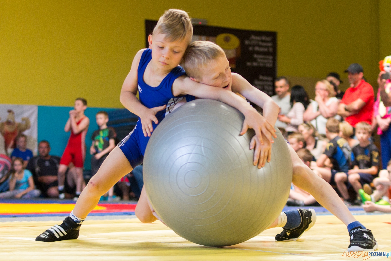 Zawody w Siłowaniu i Zapasach Memoriał Henryka Półtoraka Foto: lepszyPOZNAN.pl / Ewelina Jaśkowiak Zawody w Siłowaniu i Zapasach Memoriał Henryka Półtoraka Foto: lepszyPOZNAN.pl / Ewelina Jaśkowiak