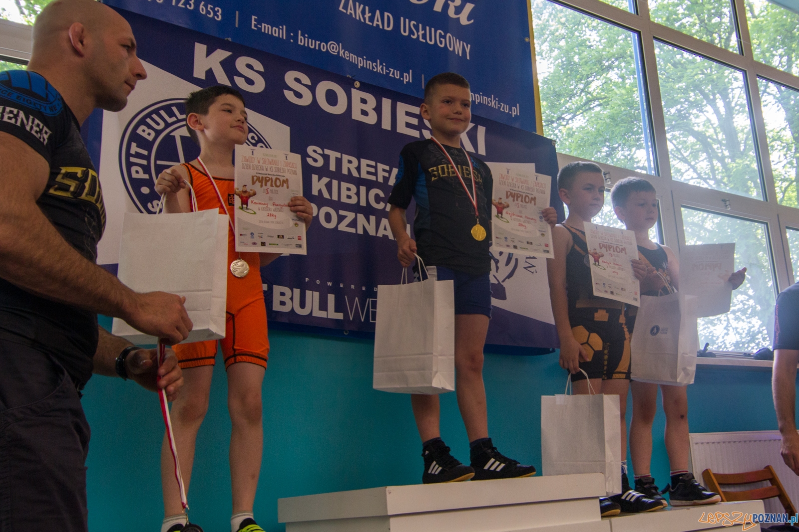 Zawody w Siłowaniu i Zapasach Memoriał Henryka Półtoraka Foto: lepszyPOZNAN.pl / Ewelina Jaśkowiak Zawody w Siłowaniu i Zapasach Memoriał Henryka Półtoraka Foto: lepszyPOZNAN.pl / Ewelina Jaśkowiak