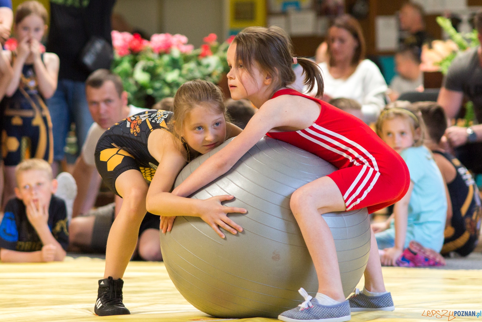 Zawody w Siłowaniu i Zapasach Memoriał Henryka Półtoraka Foto: lepszyPOZNAN.pl / Ewelina Jaśkowiak Zawody w Siłowaniu i Zapasach Memoriał Henryka Półtoraka Foto: lepszyPOZNAN.pl / Ewelina Jaśkowiak