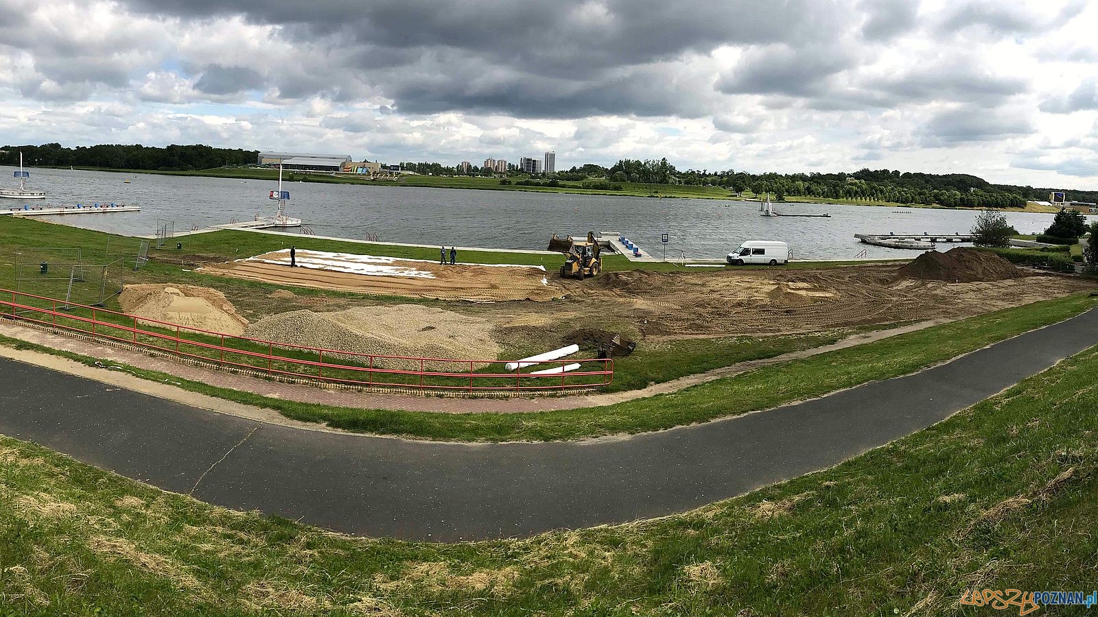 Malta - przygotowania boisk Foto: POSiR Malta - przygotowania boisk Foto: POSiR