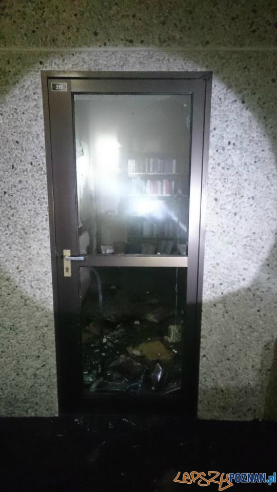 Pożar na Uniwersytecie Ekonomicznym Foto: PSP Poznań Pożar na Uniwersytecie Ekonomicznym Foto: PSP Poznań