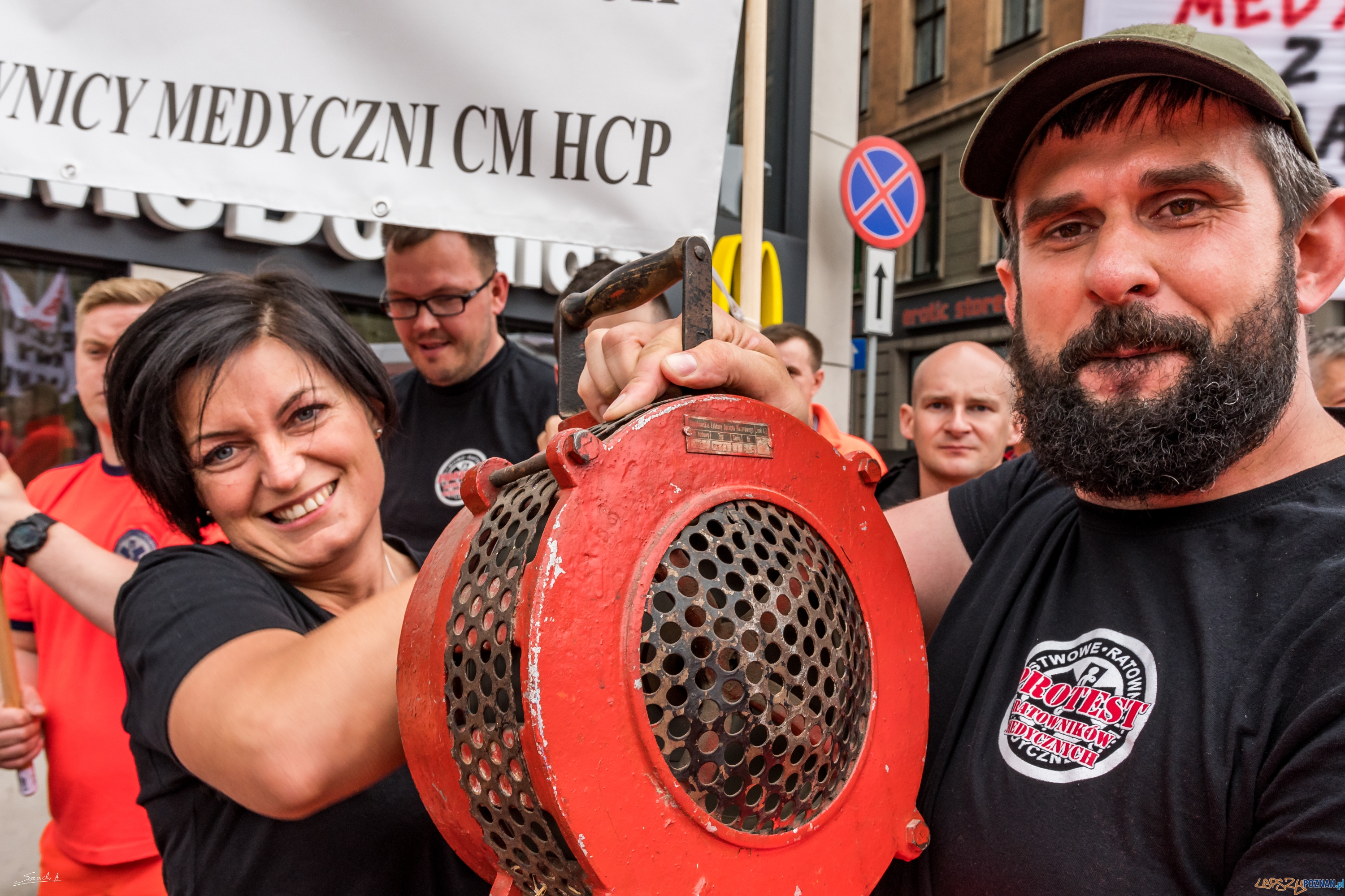 Protest Ratowników Medycznych w Poznaniu Foto: ADAM SZACH Protest Ratowników Medycznych w Poznaniu Foto: ADAM SZACH