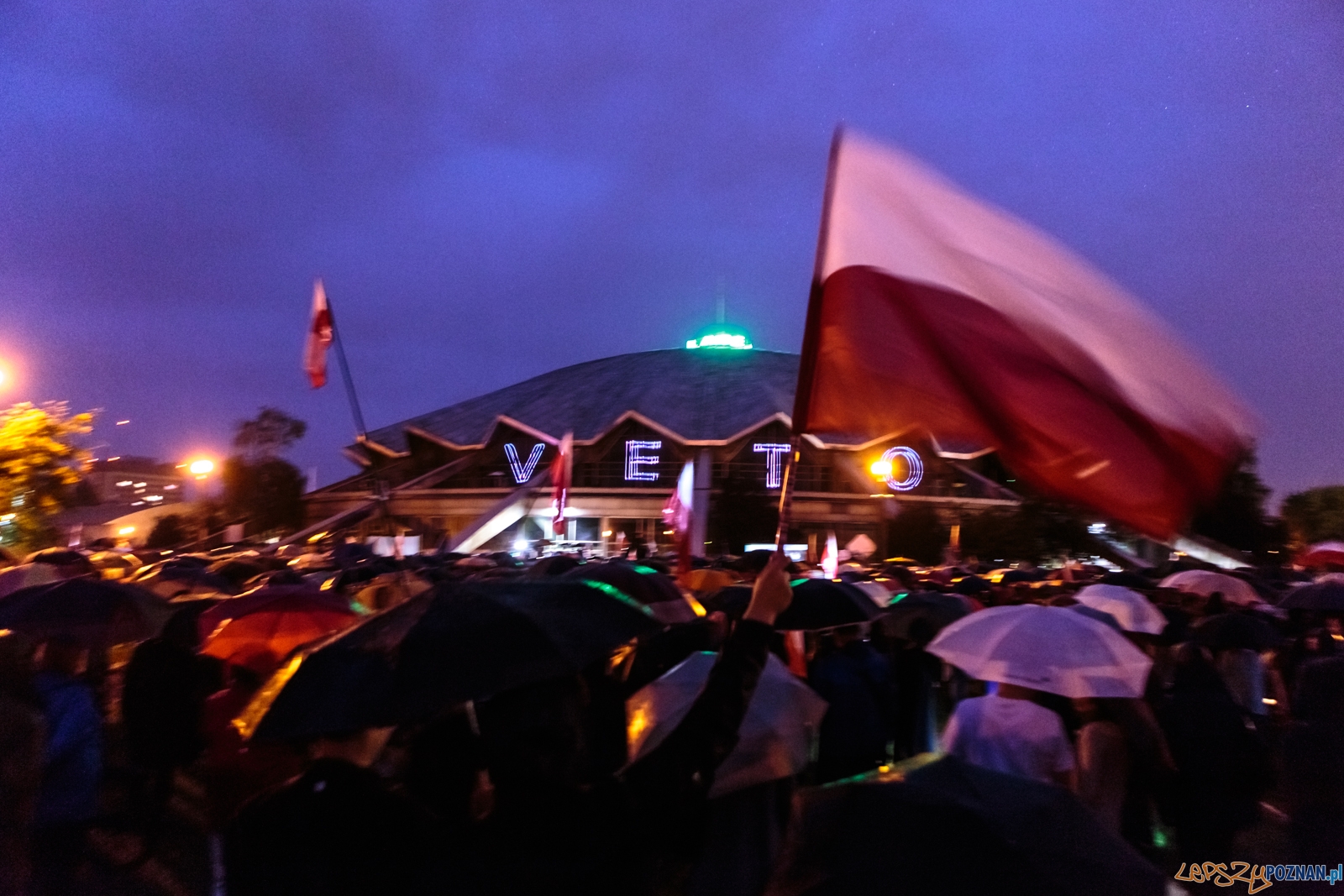 Łańcuch Światła 8 - Poznań w obronie niezawisłości sądó Foto: LepszyPOZNAN.pl / Paweł Rychter Łańcuch Światła 8 - Poznań w obronie niezawisłości sądó Foto: LepszyPOZNAN.pl / Paweł Rychter