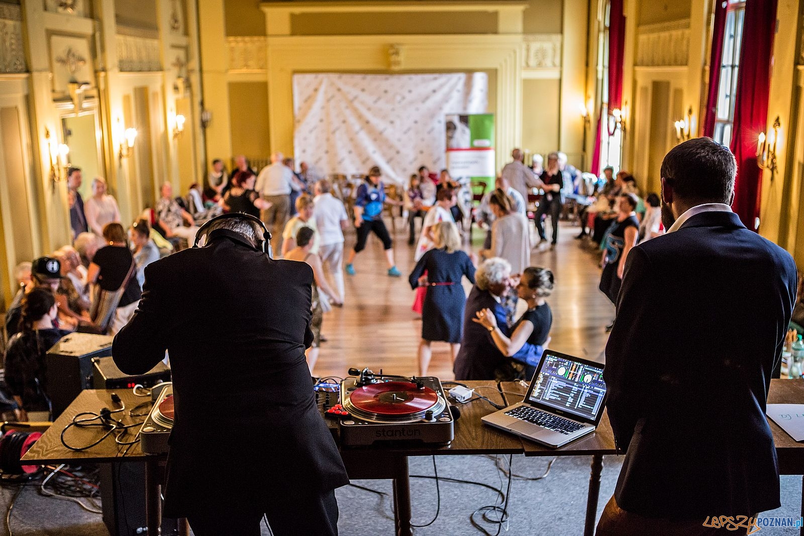 Dziadek do gramofonu Foto: www.januszlisiecki.com / materiały prasowe Dziadek do gramofonu Foto: www.januszlisiecki.com / materiały prasowe