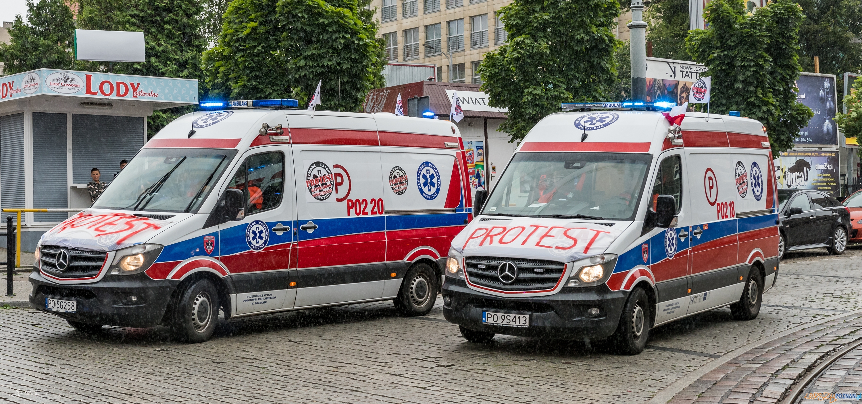 Protest Ratowników Medycznych w Poznaniu Foto: ADAM SZACH Protest Ratowników Medycznych w Poznaniu Foto: ADAM SZACH