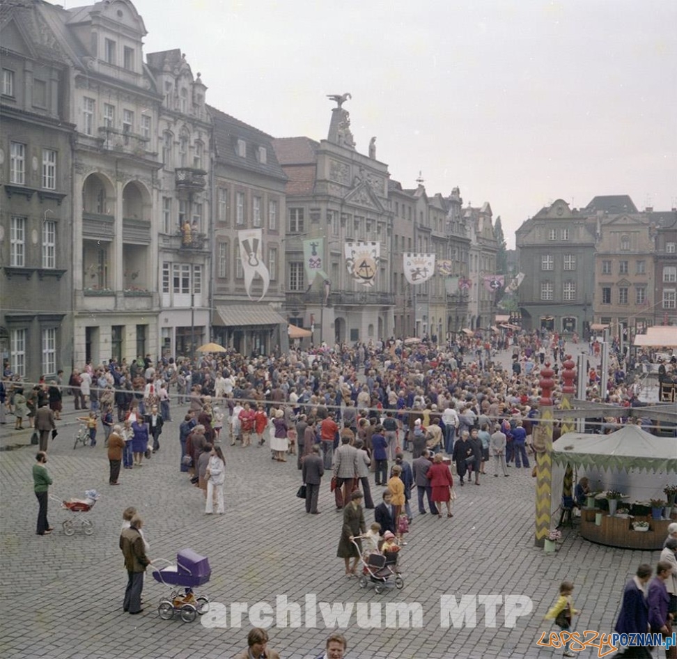 Jarmark Świętojański1978 Foto: Archiwum MTP Jarmark Świętojański1978 Foto: Archiwum MTP