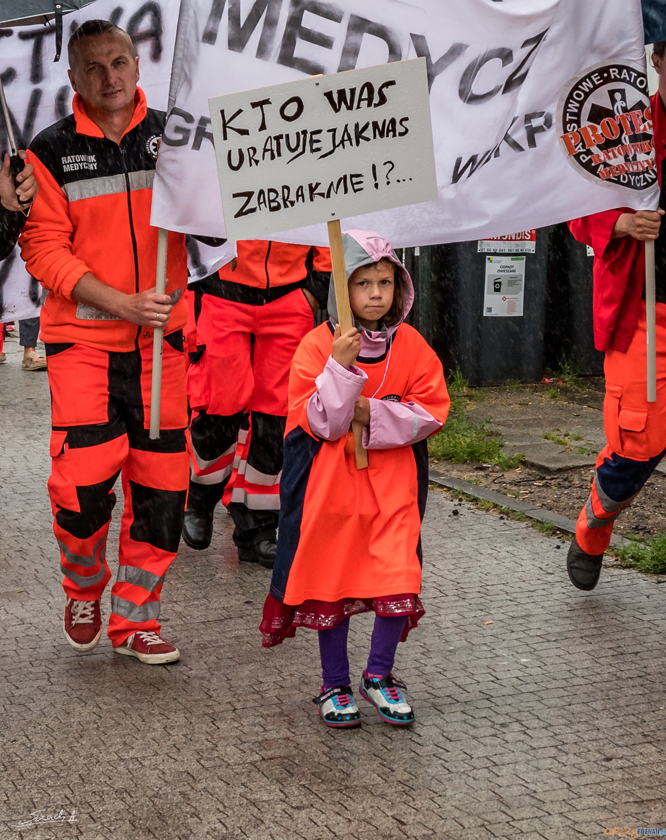 Protest Ratowników Medycznych w Poznaniu Foto: ADAM SZACH Protest Ratowników Medycznych w Poznaniu Foto: ADAM SZACH