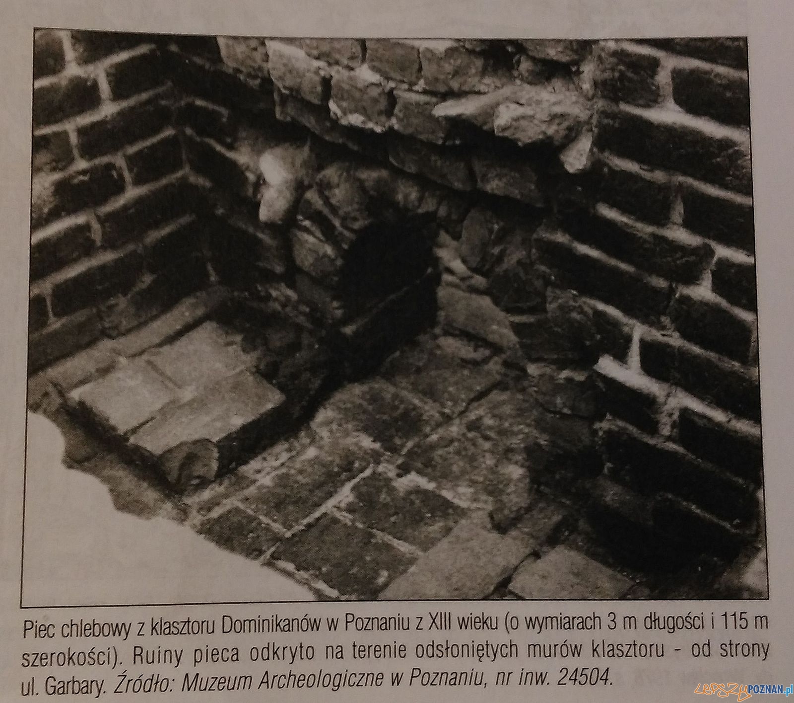 Piec chlebowy w Osadzie Św. Gotarda Foto: źr. Muzeum Archeologiczne w Poznaniu, nr inw. 24504 za: A. Zarzycki, Poznań Dzieje miasta chlebem wy Piec chlebowy w Osadzie Św. Gotarda Foto: źr. Muzeum Archeologiczne w Poznaniu, nr inw. 24504 za: A. Zarzycki, Poznań Dzieje miasta chlebem wy