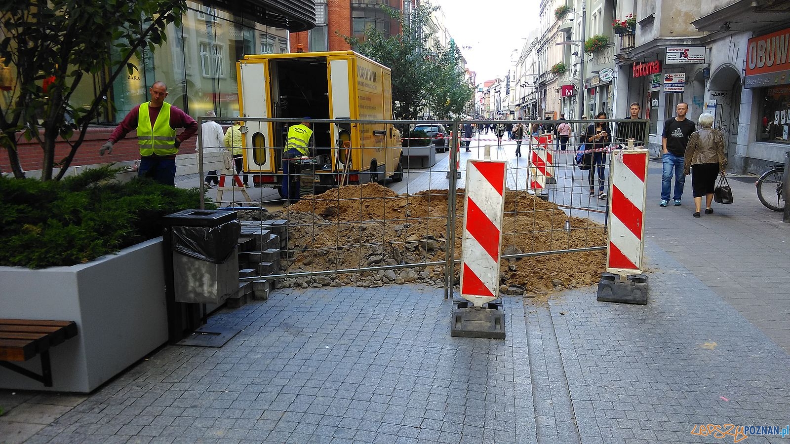 Półwiejska - tu będzie stała Caffe Bimba (2) Foto: T. Dworek Półwiejska - tu będzie stała Caffe Bimba (2) Foto: T. Dworek