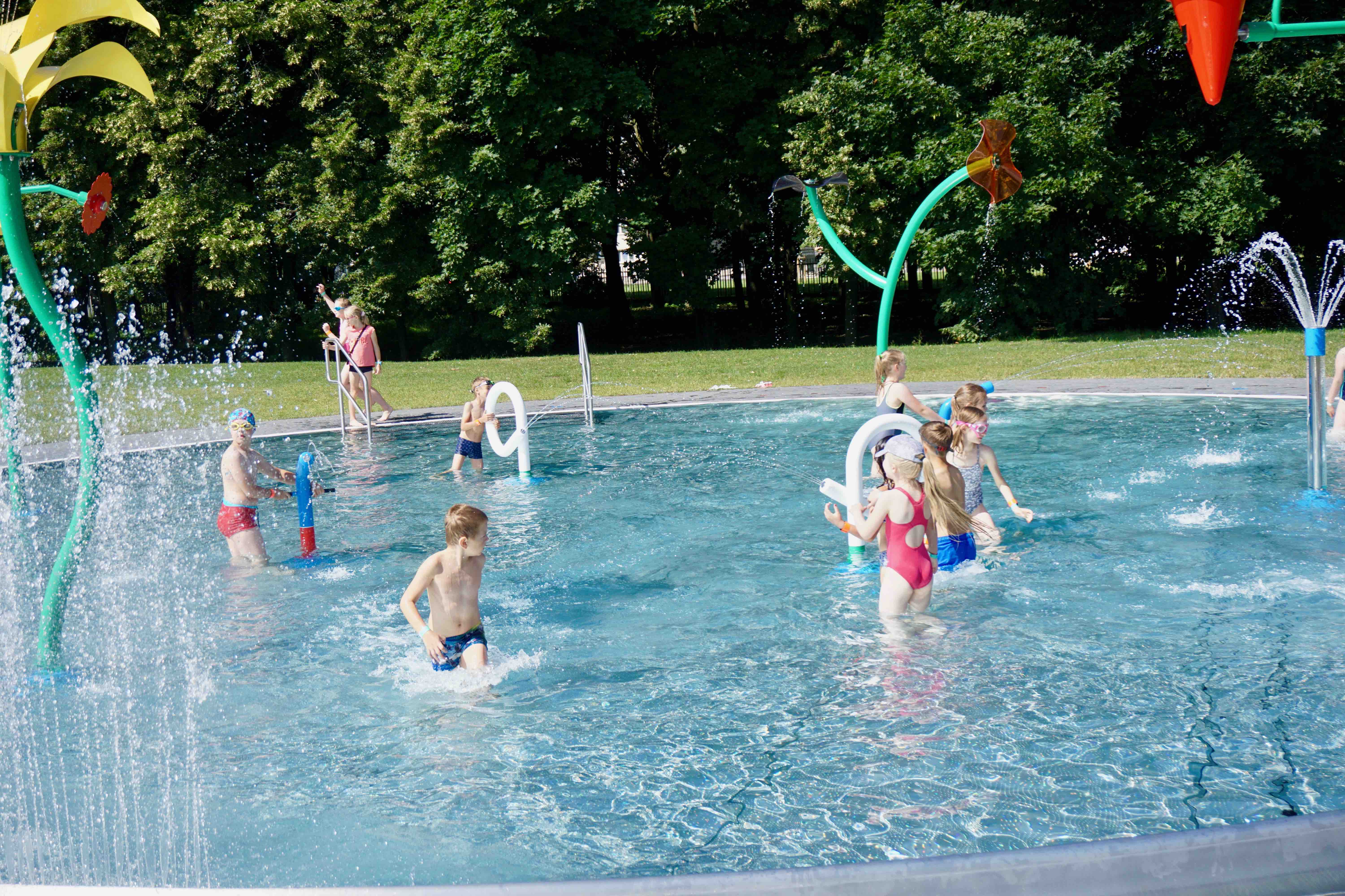 Letnie baseny na Chwiałce Foto: Letnie baseny na Chwiałce Foto: