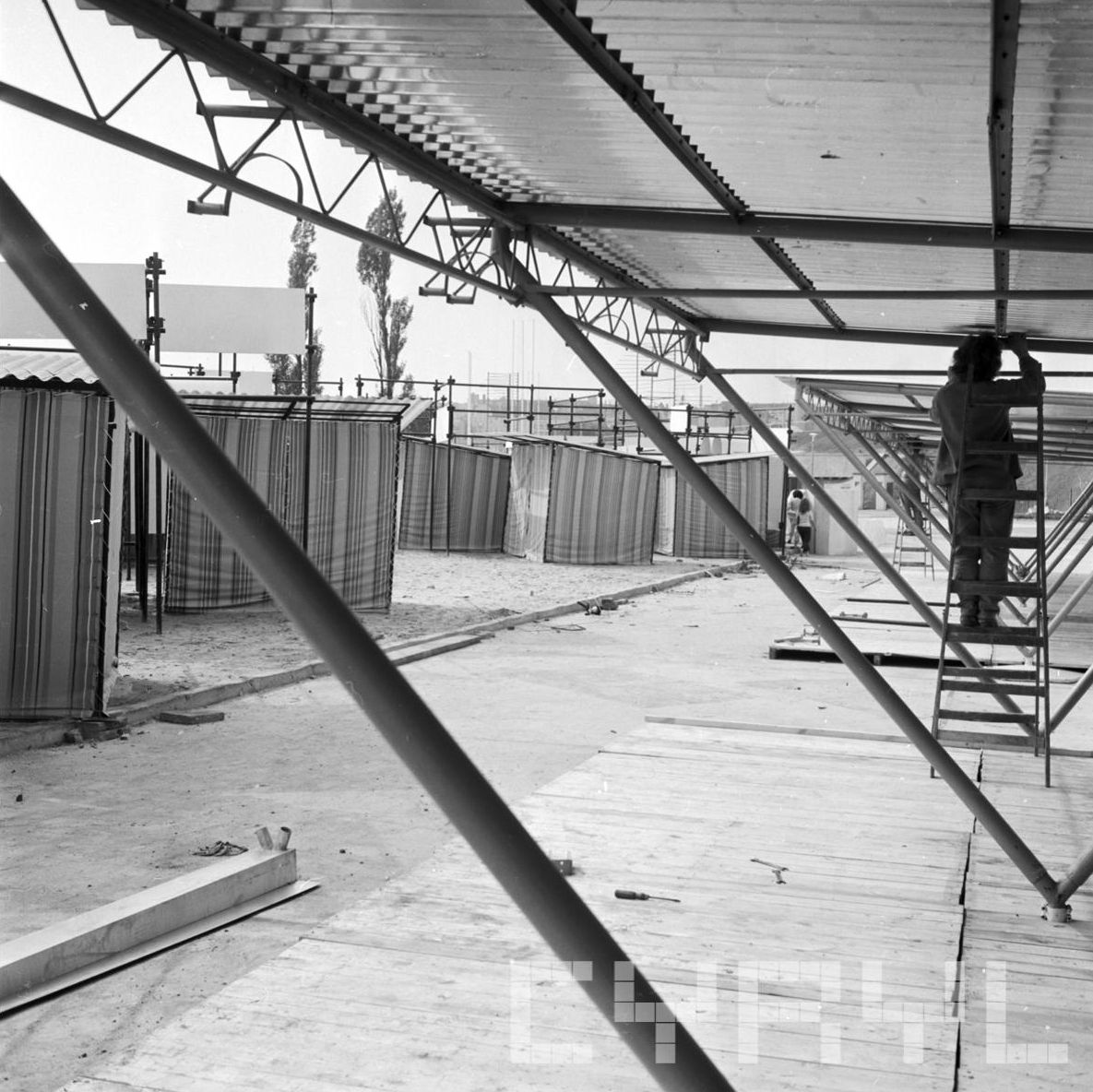 Przygotowania do Centralnych Dożynek na Stadionie im. 22 Lipca 29.08 (4) Foto: Stanisław Wiktor / Cyryl Przygotowania do Centralnych Dożynek na Stadionie im. 22 Lipca 29.08 (4) Foto: Stanisław Wiktor / Cyryl