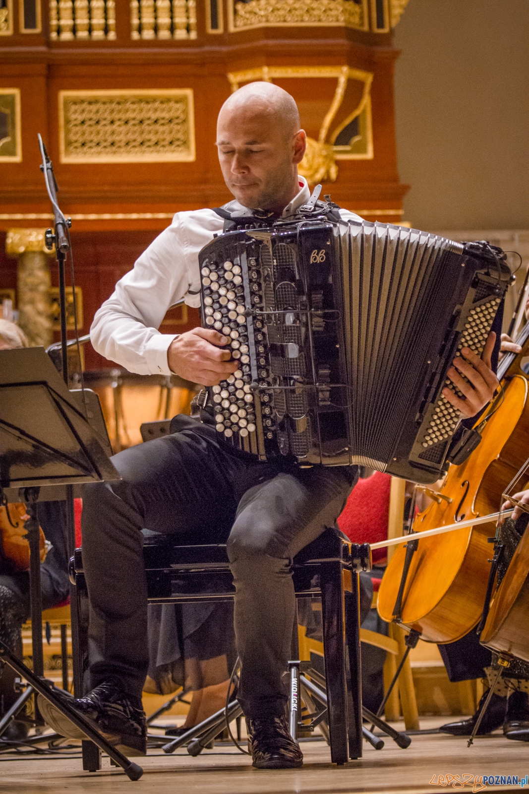 Marcin Wyrostek - Inauguracja Akademii Gitary (12.08.2017) Foto: © lepszyPOZNAN.pl / Karolina Kiraga Marcin Wyrostek - Inauguracja Akademii Gitary (12.08.2017) Foto: © lepszyPOZNAN.pl / Karolina Kiraga