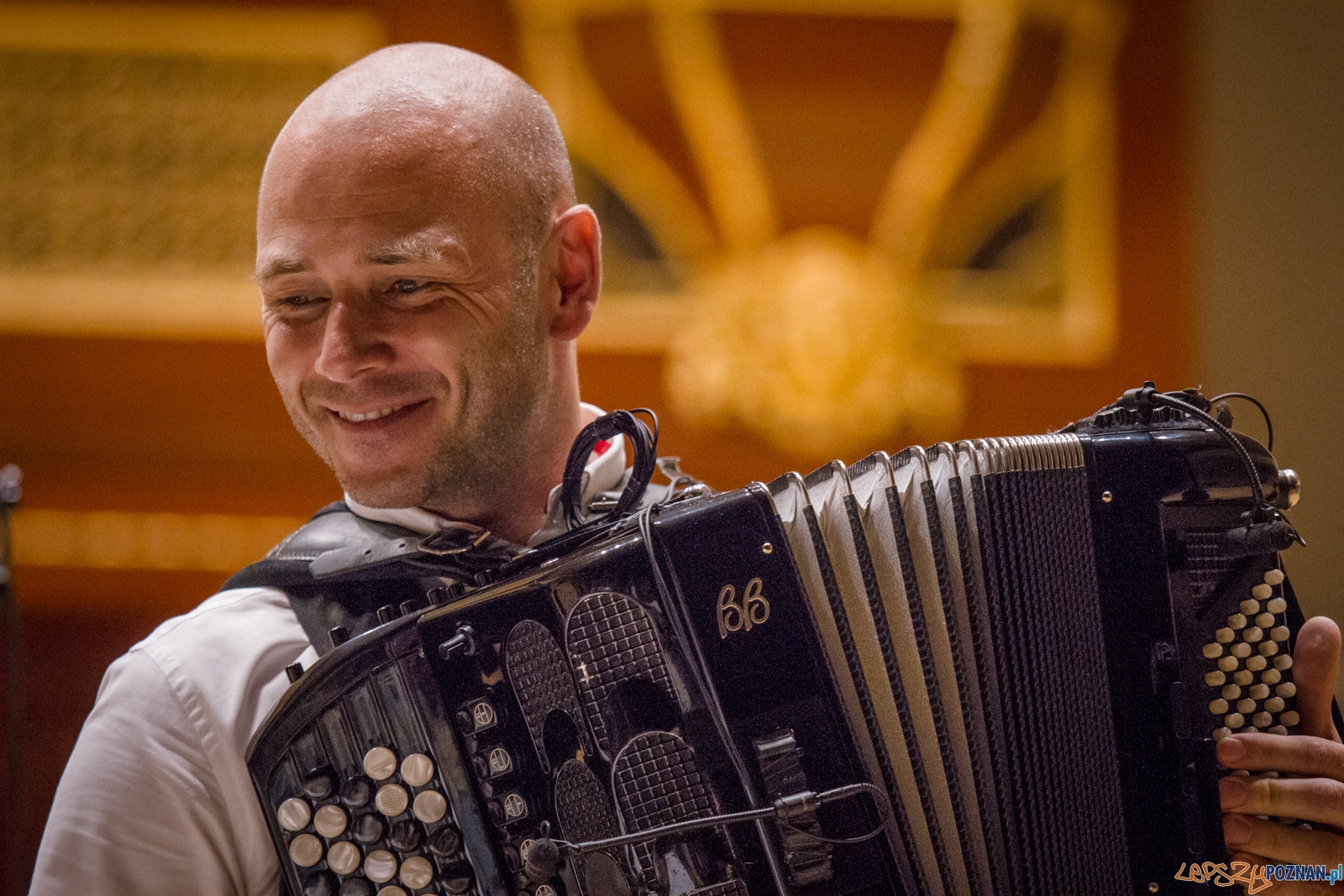 Marcin Wyrostek - Inauguracja Akademii Gitary (12.08.2017) Foto: © lepszyPOZNAN.pl / Karolina Kiraga Marcin Wyrostek - Inauguracja Akademii Gitary (12.08.2017) Foto: © lepszyPOZNAN.pl / Karolina Kiraga