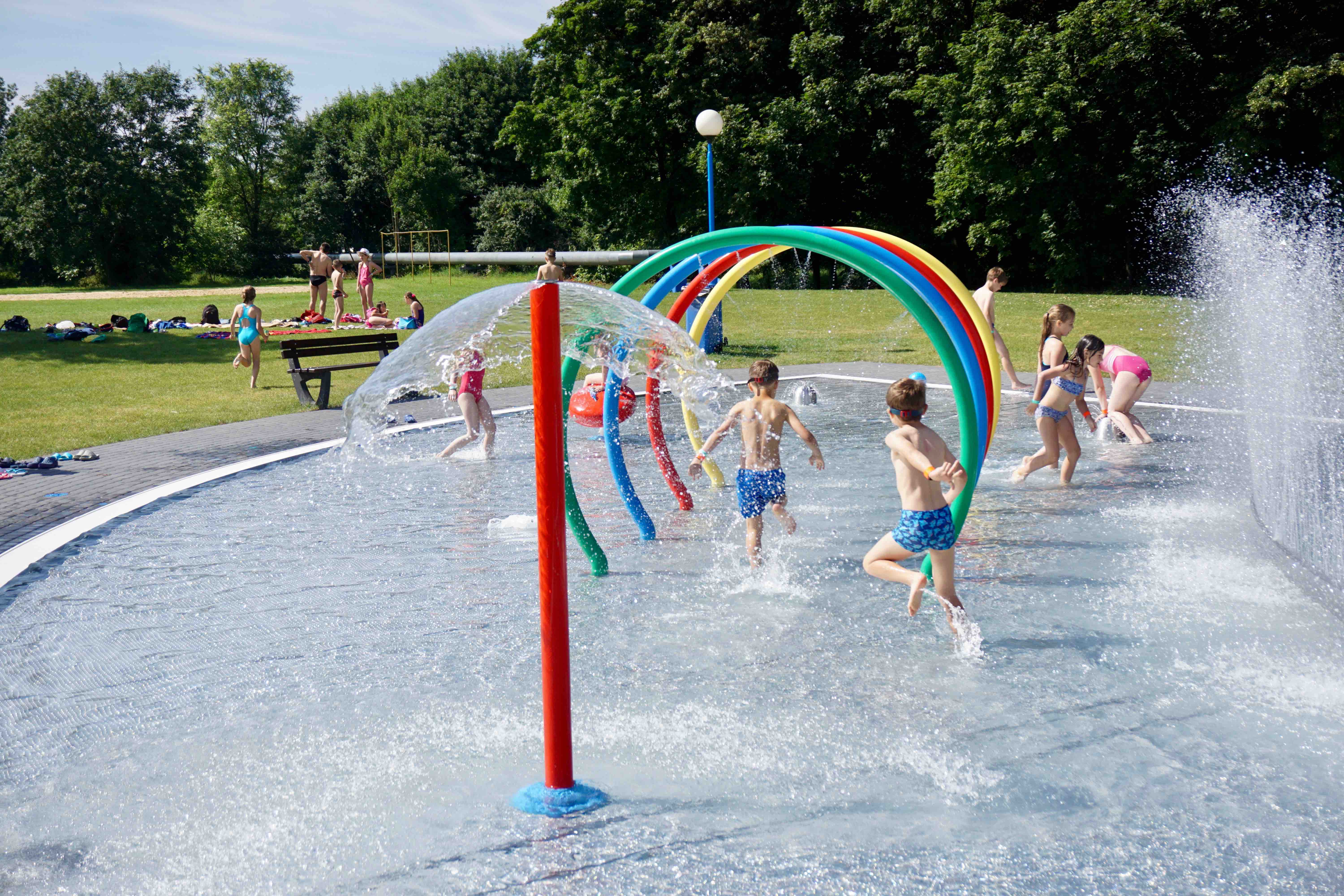 Letnie baseny na Chwiałce Foto: Letnie baseny na Chwiałce Foto: