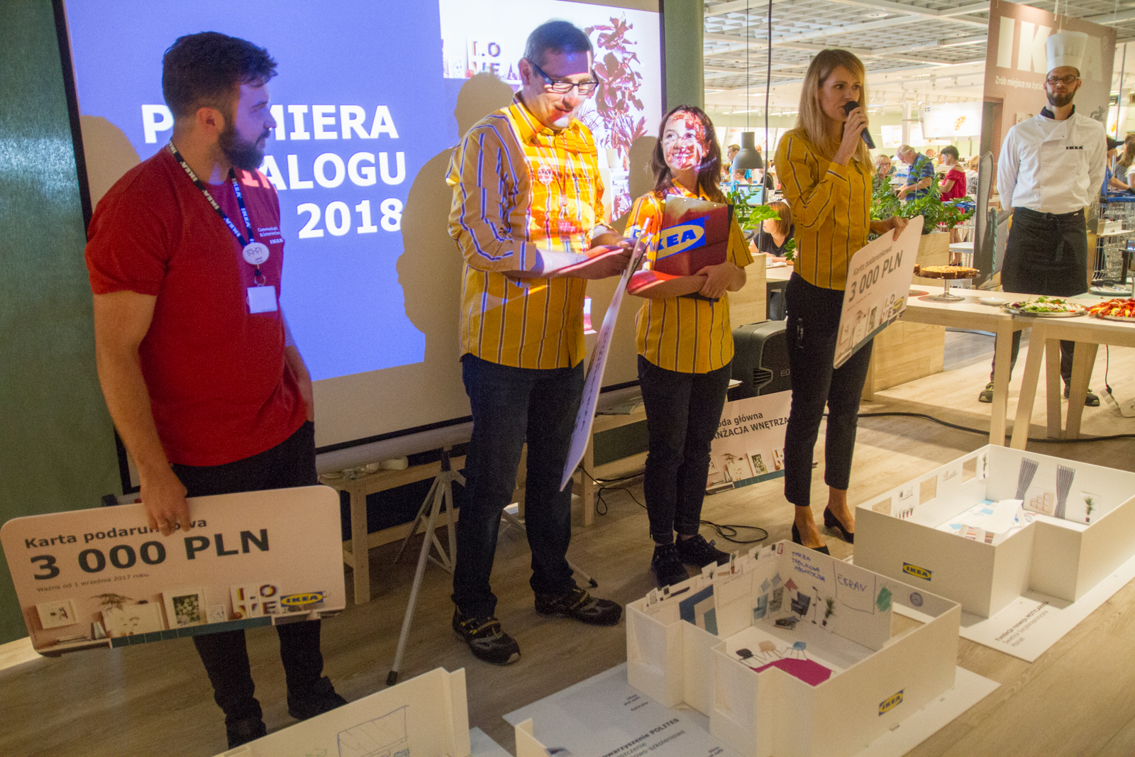 Prezentacja nowego katalogu Ikea 2018 - Poznań 29.08.2017 r. Foto: © lepszyPOZNAN.pl / Karolina Kiraga Prezentacja nowego katalogu Ikea 2018 - Poznań 29.08.2017 r. Foto: © lepszyPOZNAN.pl / Karolina Kiraga