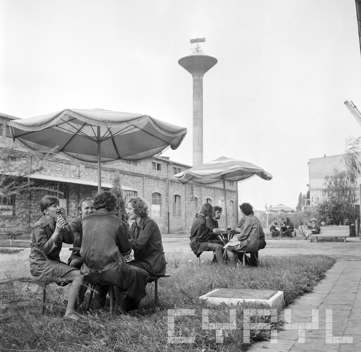 PoWoGaz Farbryka Aparatur i Urządzeń Komunalnych 30.03 (5) Foto: Stanisław Wiktor / Cyryl PoWoGaz Farbryka Aparatur i Urządzeń Komunalnych 30.03 (5) Foto: Stanisław Wiktor / Cyryl