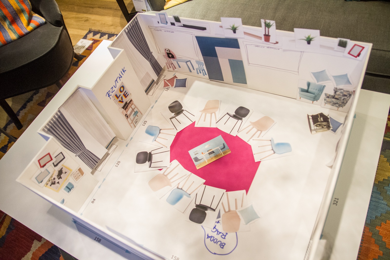 Prezentacja nowego katalogu Ikea 2018 - Poznań 29.08.2017 r. Foto: © lepszyPOZNAN.pl / Karolina Kiraga Prezentacja nowego katalogu Ikea 2018 - Poznań 29.08.2017 r. Foto: © lepszyPOZNAN.pl / Karolina Kiraga