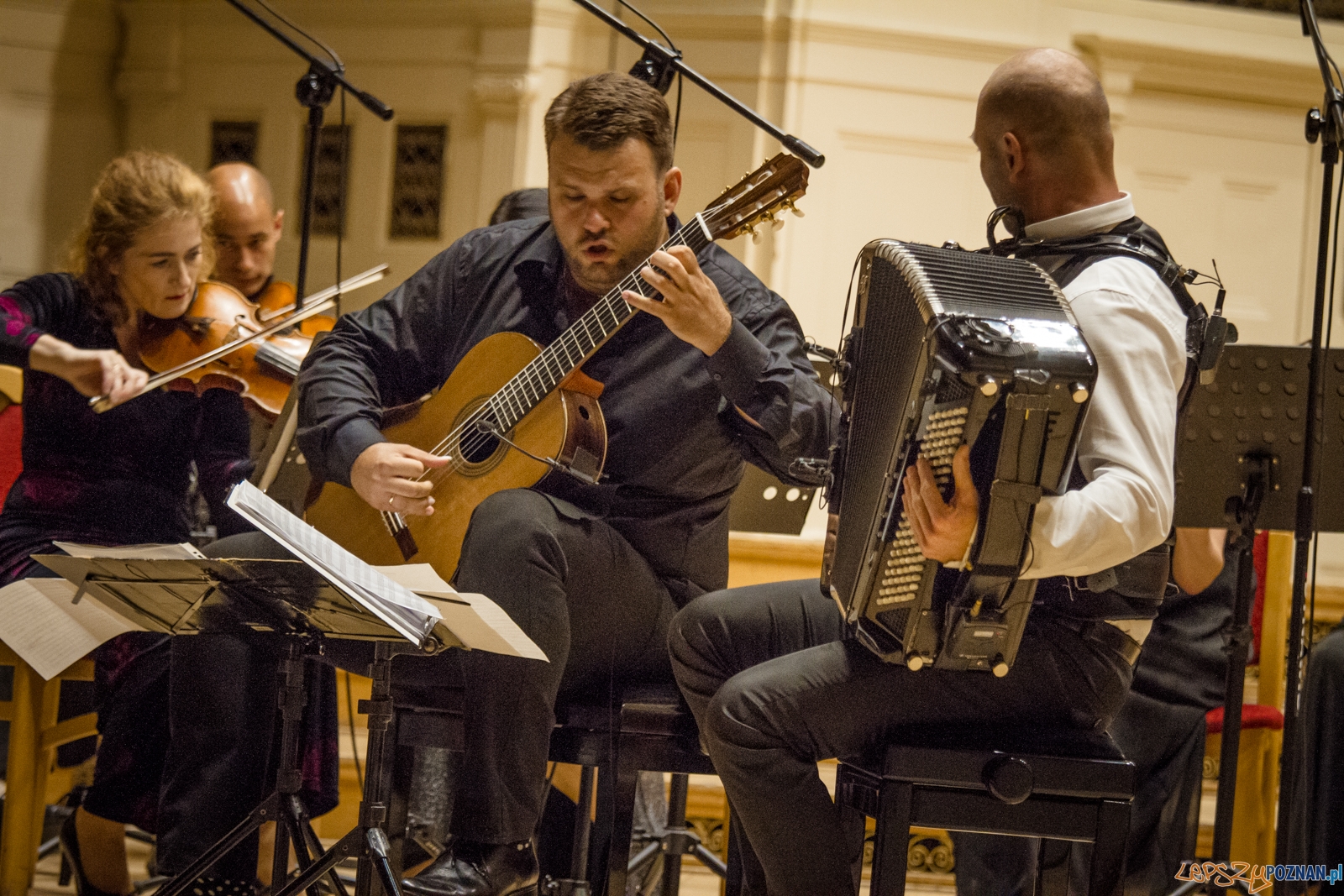 Inauguracja Akademii Gitary (12.08.2017) Foto: © lepszyPOZNAN.pl / Karolina Kiraga Inauguracja Akademii Gitary (12.08.2017) Foto: © lepszyPOZNAN.pl / Karolina Kiraga