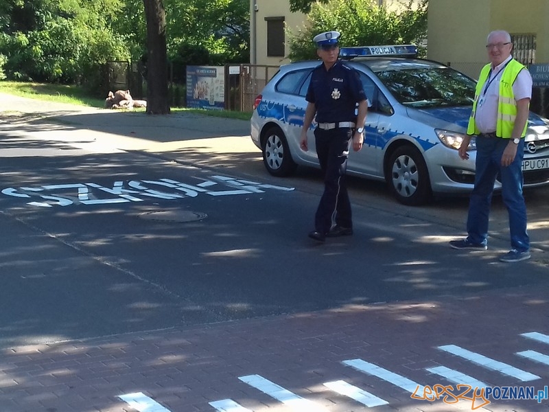 Bezpieczna droga do szkoły Foto: Biuro prasowe Wielopolskiej Policji Bezpieczna droga do szkoły Foto: Biuro prasowe Wielopolskiej Policji