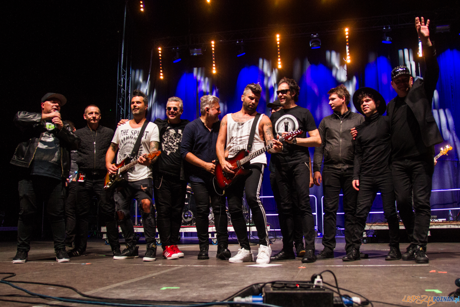 Lalamido - rock festiwal (24.10.2017) hala Arena Foto: © lepszyPOZNAN.pl / Karolina Kiraga Lalamido - rock festiwal (24.10.2017) hala Arena Foto: © lepszyPOZNAN.pl / Karolina Kiraga