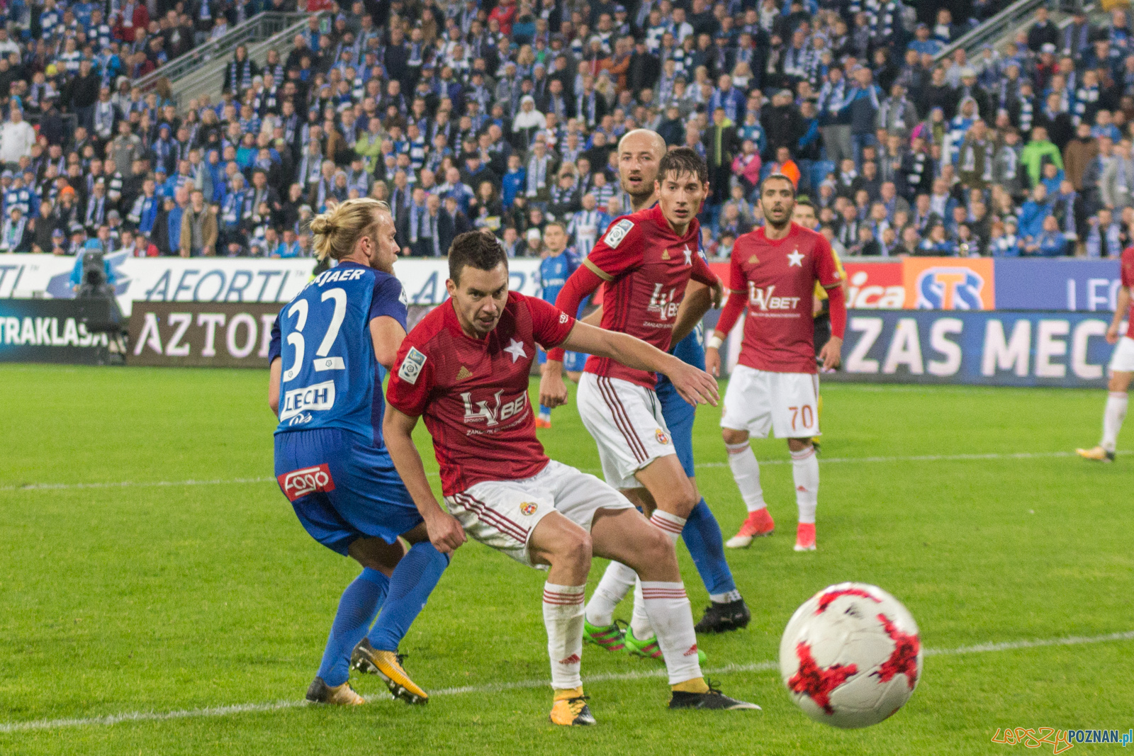 Lech Poznań - Wisła Kraków Foto: lepszyPOZNAN.pl / Ewelina Jaskowiak Lech Poznań - Wisła Kraków Foto: lepszyPOZNAN.pl / Ewelina Jaskowiak