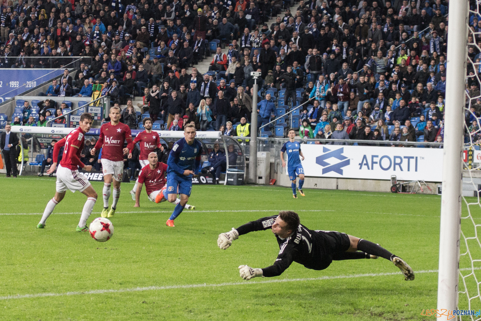 Lech Poznań - Wisła Kraków Foto: lepszyPOZNAN.pl / Ewelina Jaskowiak Lech Poznań - Wisła Kraków Foto: lepszyPOZNAN.pl / Ewelina Jaskowiak