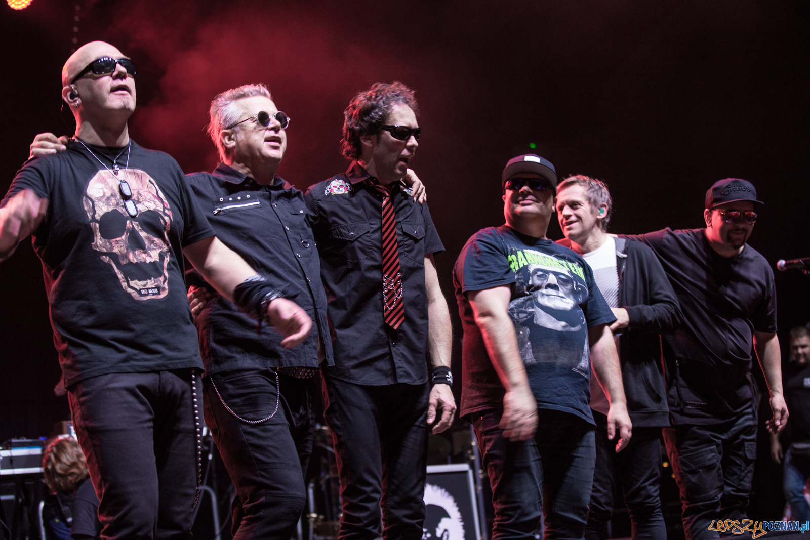 Lalamido - rock festiwal (24.10.2017) hala Arena Foto: © lepszyPOZNAN.pl / Karolina Kiraga Lalamido - rock festiwal (24.10.2017) hala Arena Foto: © lepszyPOZNAN.pl / Karolina Kiraga