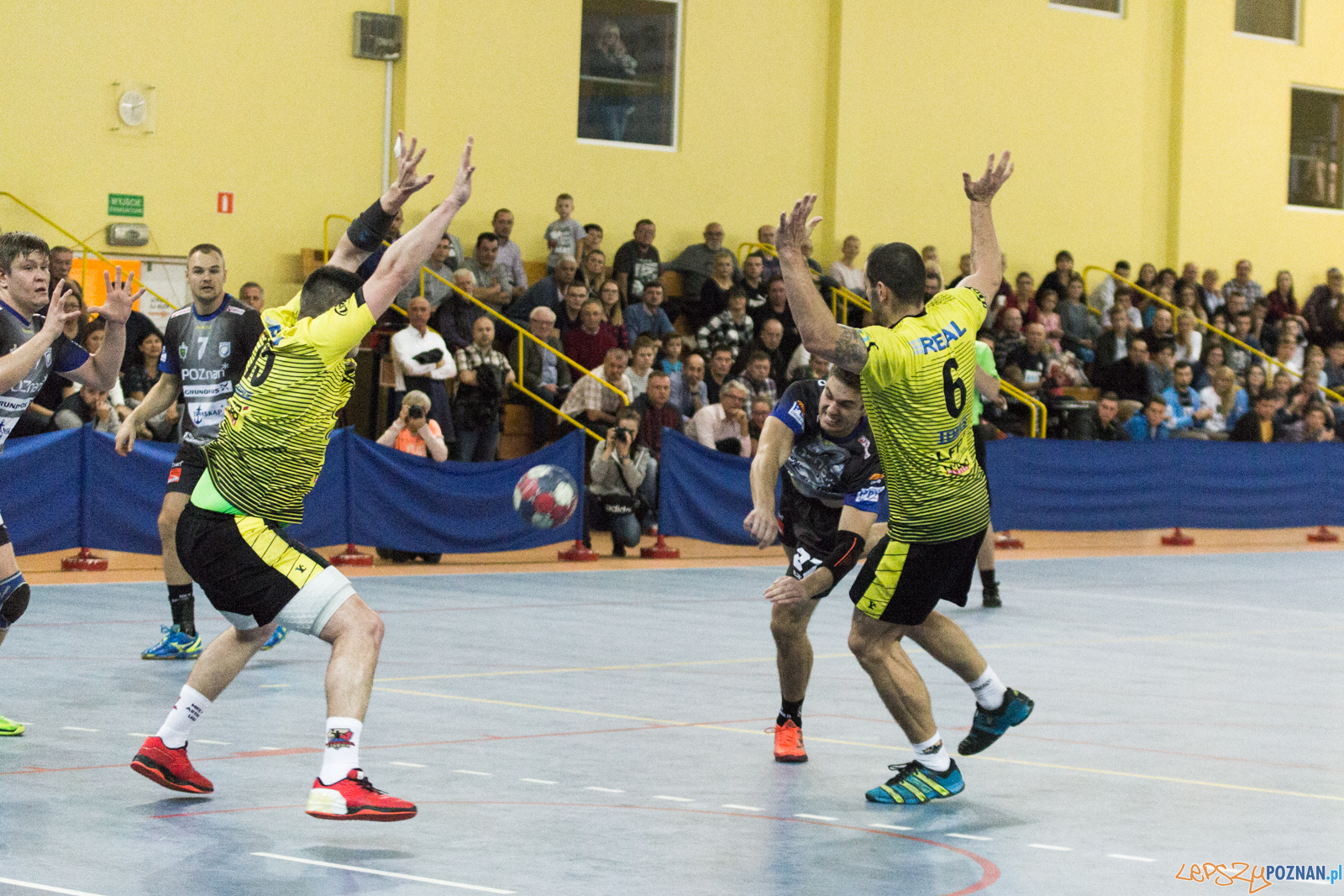 LP-2990 Foto: LepszyPOZNAN.pl / Ewelina Jaskowiak LP-2990 Foto: LepszyPOZNAN.pl / Ewelina Jaskowiak