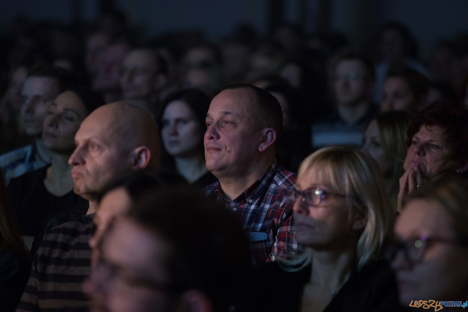 Kasia Kowalska (27.11.2017) Aula UAM Foto: © lepszyPOZNAN.pl / Karolina Kiraga Kasia Kowalska (27.11.2017) Aula UAM Foto: © lepszyPOZNAN.pl / Karolina Kiraga