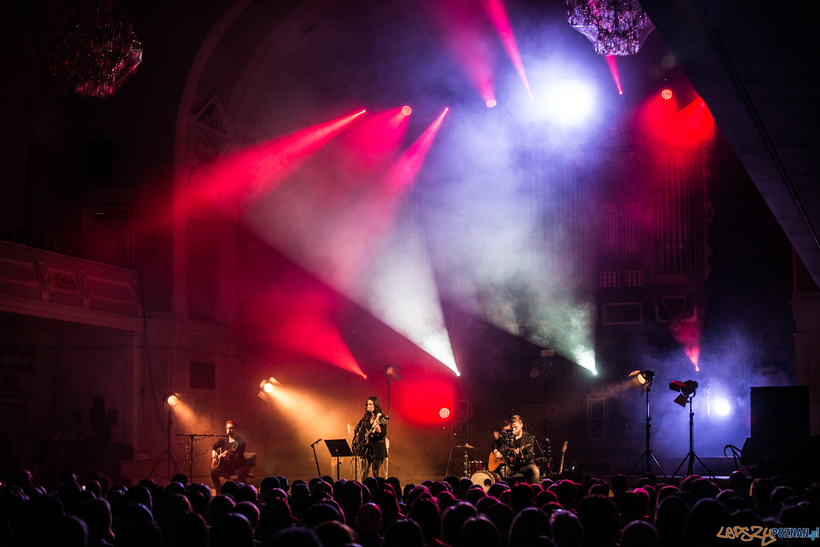 Kasia Kowalska (27.11.2017) Aula UAM Foto: © lepszyPOZNAN.pl / Karolina Kiraga Kasia Kowalska (27.11.2017) Aula UAM Foto: © lepszyPOZNAN.pl / Karolina Kiraga
